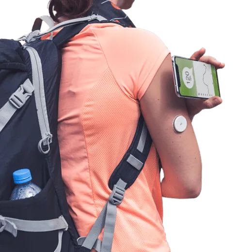 Orthogonal - female with phone and glucose